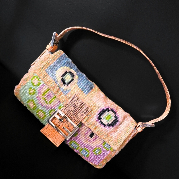 **SOLD**Fendi Baguette Vintage Fully Beaded Geometric Pattern - Picture 17 of 17